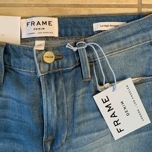 Frame Le Straight High Rise Jean